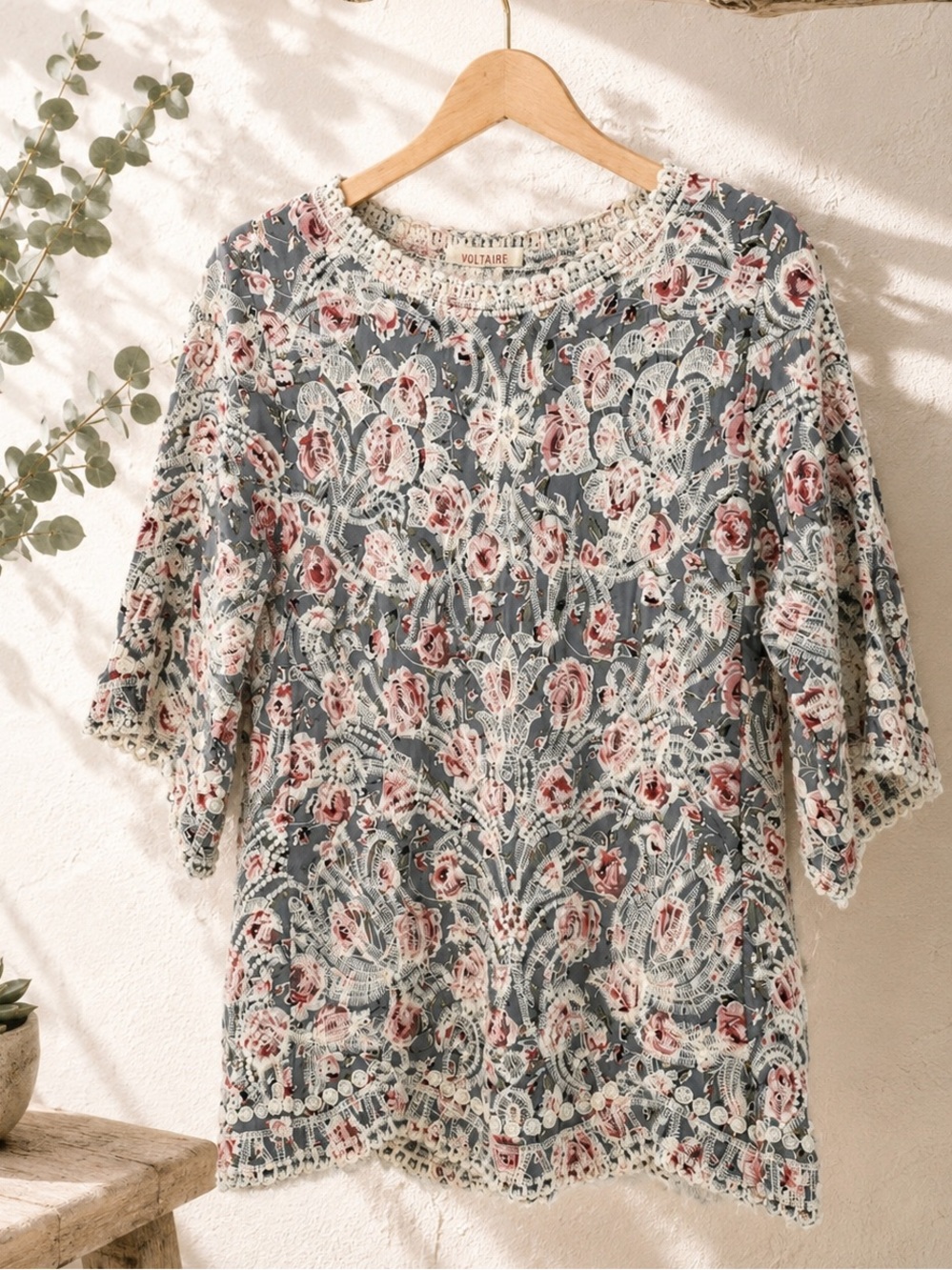✨ Solitaire Floral Top Embroidered Lace Crochet Boho Romantic Size Small ✨
